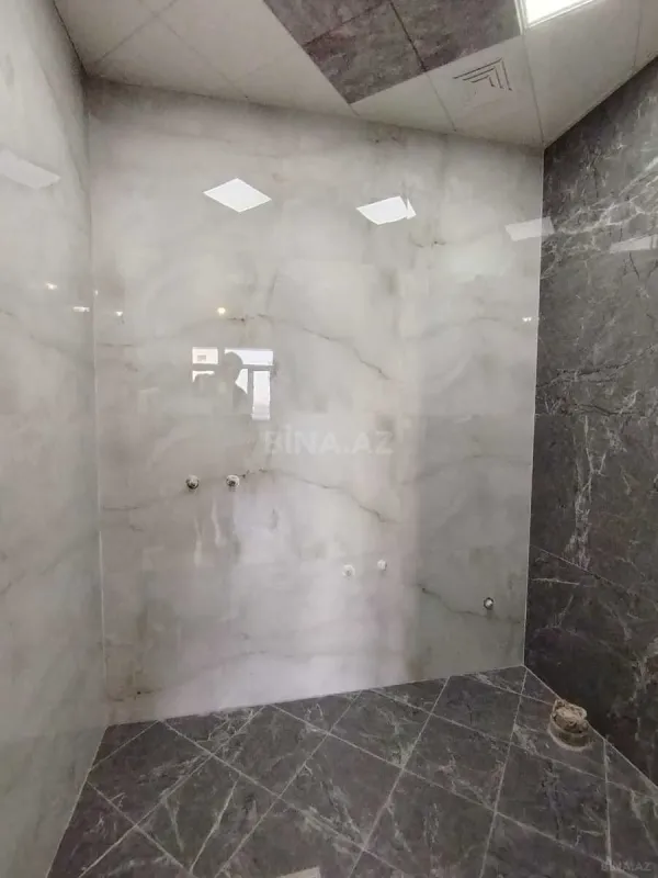 Satılır 3 otaqlı mənzil 145 m²