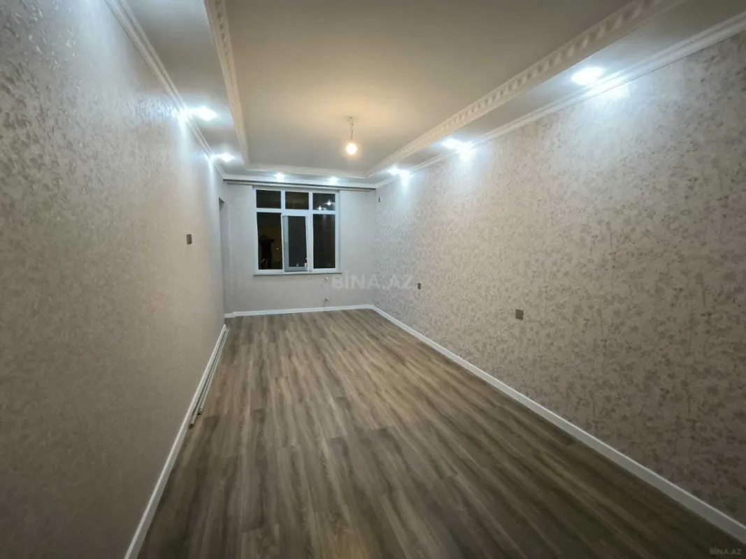 Satılır 3 otaqlı mənzil 145 m²