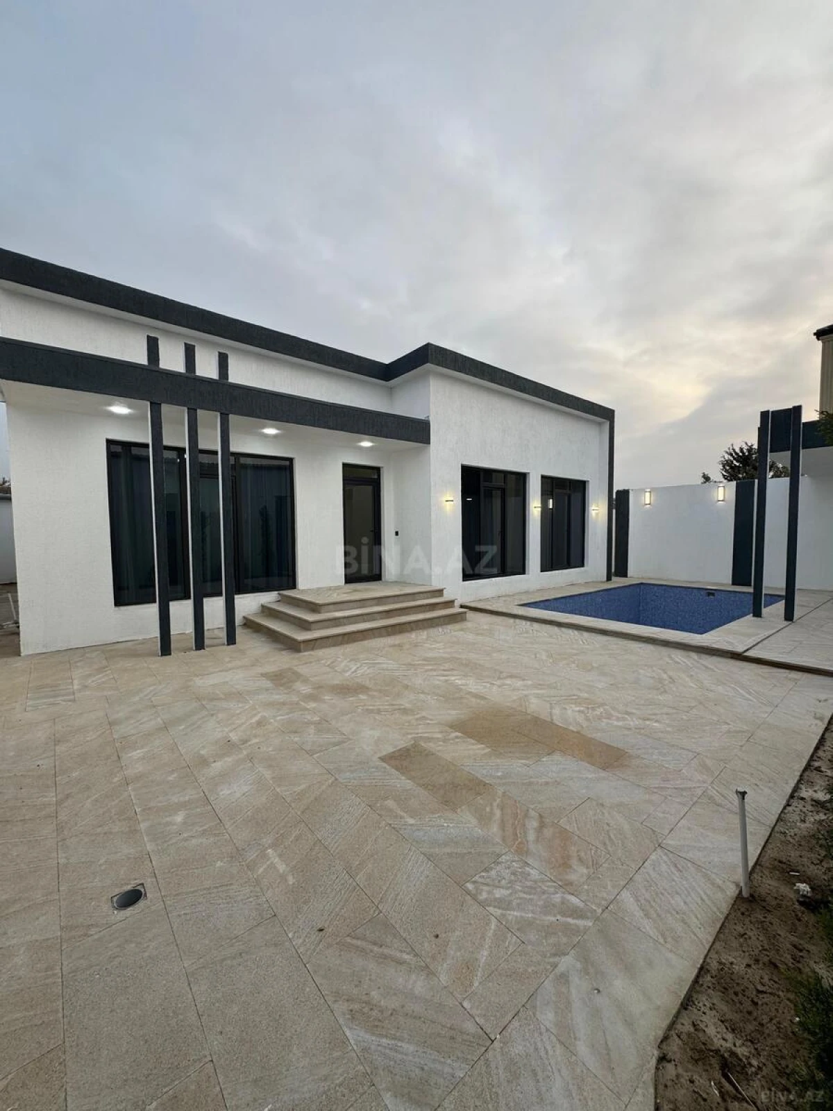 Satılır 4 otaqlı həyət evi 150 m²