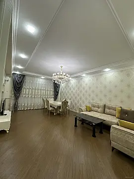 Kirayə verilir 3 otaqlı mənzil 150 m²
