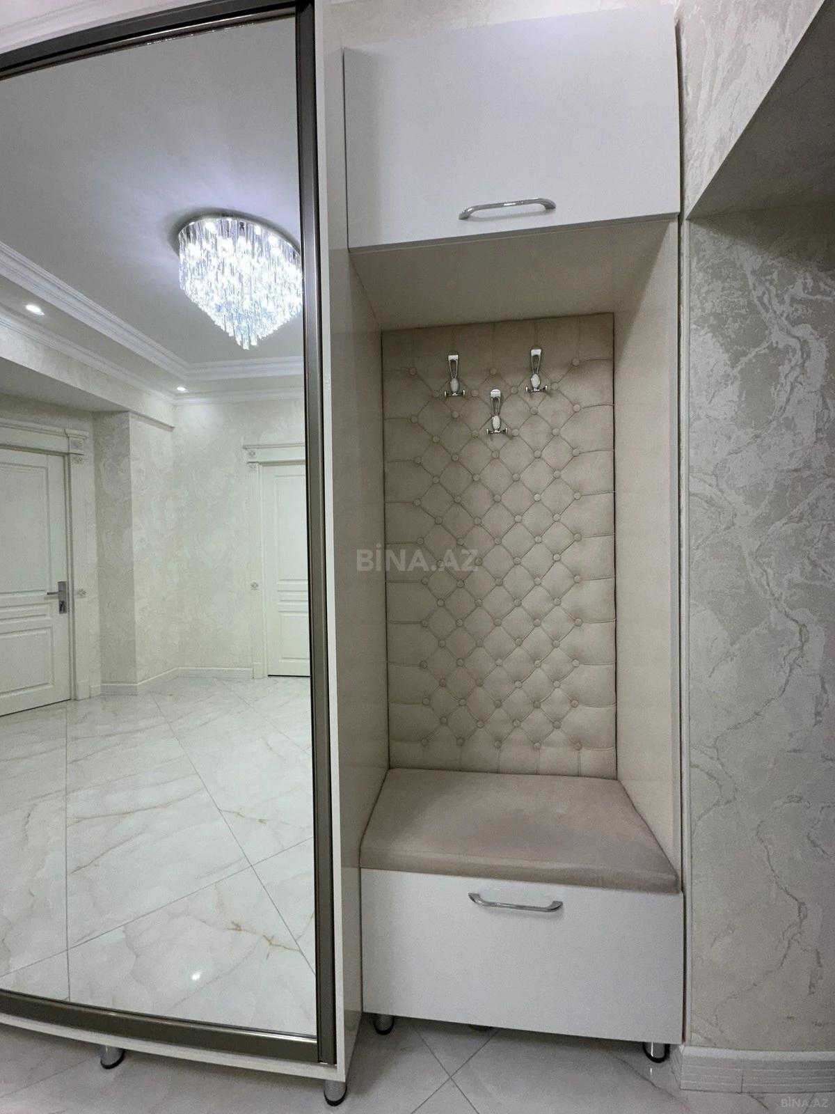Kirayə verilir 3 otaqlı mənzil 150 m²
