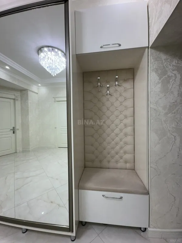 Kirayə verilir 3 otaqlı mənzil 150 m²