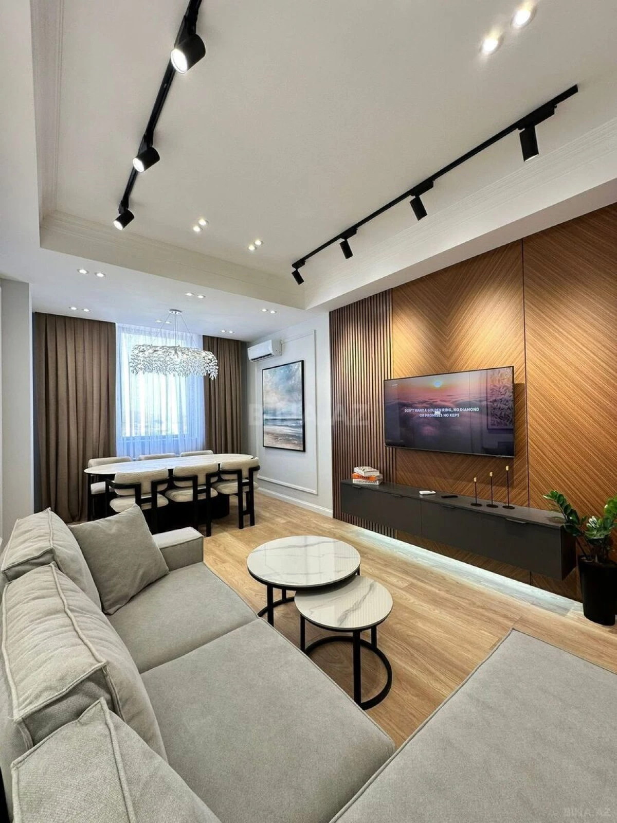 Satılır 2 otaqlı mənzil 68 m²