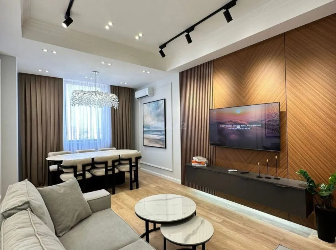 Satılır 2 otaqlı mənzil 68 m²