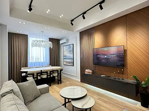 Satılır 2 otaqlı mənzil 68 m²