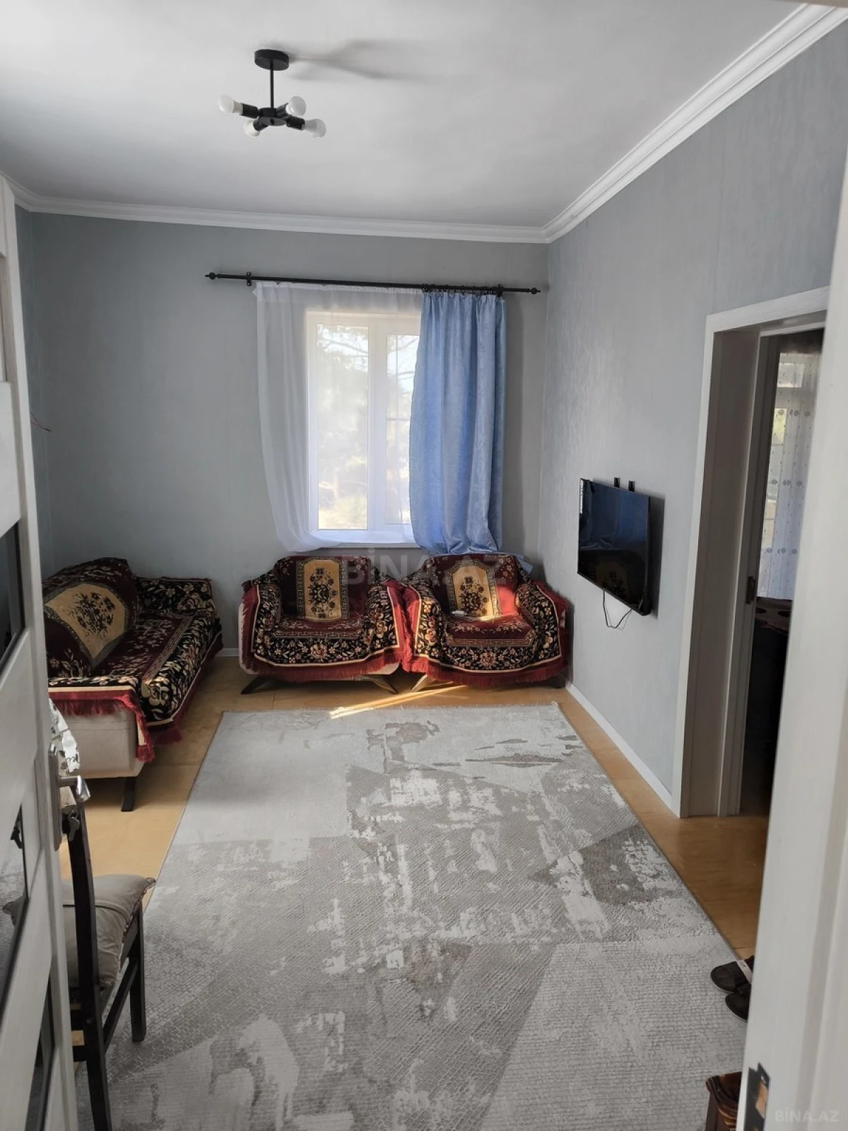 Kirayə verilir 2 otaqlı mənzil 45 m²