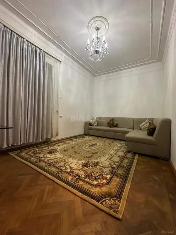 Kirayə verilir 2 otaqlı mənzil 52 m²
