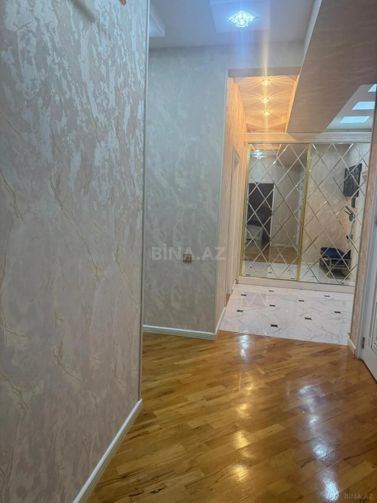 Satılır 3 otaqlı mənzil 100 m²