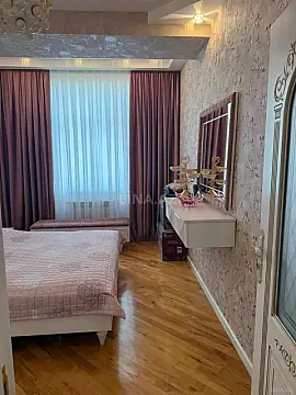 Satılır 3 otaqlı mənzil 100 m²
