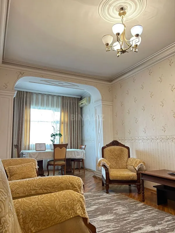 Satılır 3 otaqlı mənzil 70 m²