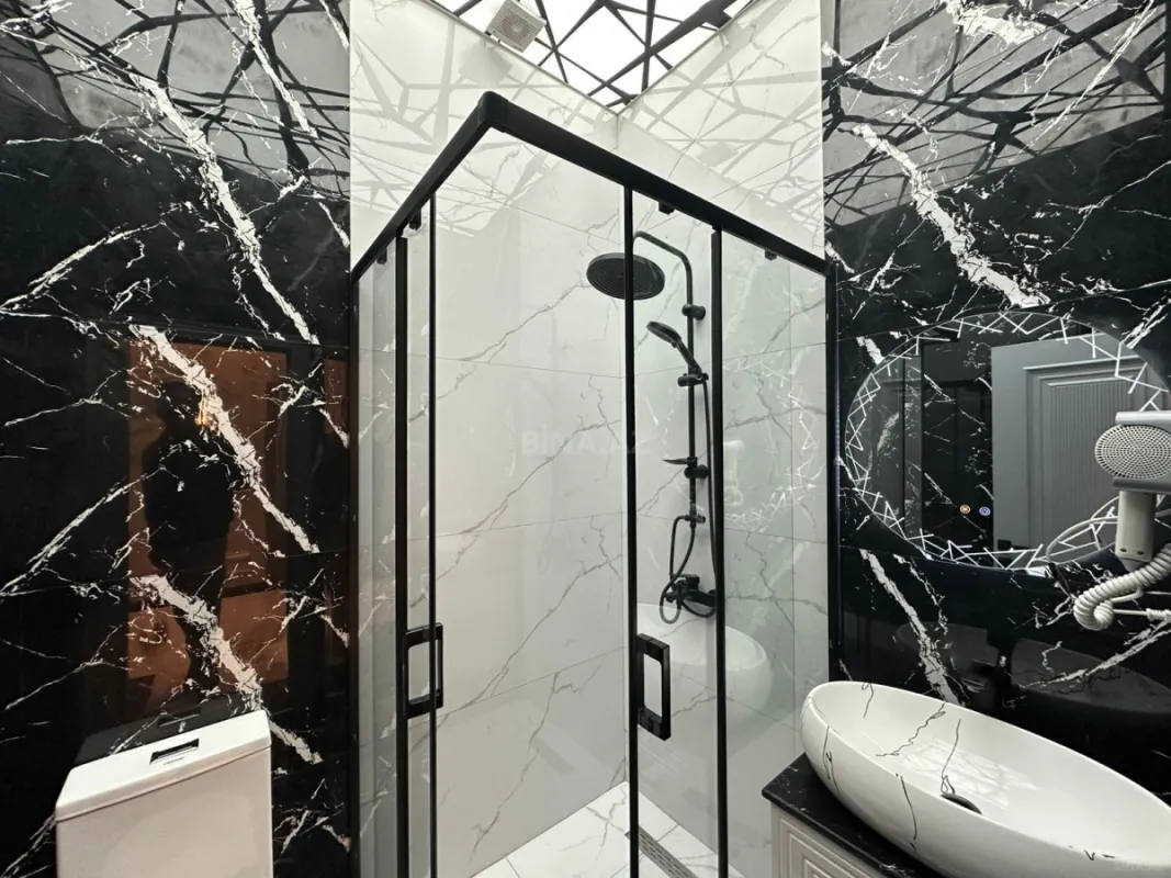 Satılır 4 otaqlı həyət evi 150 m²