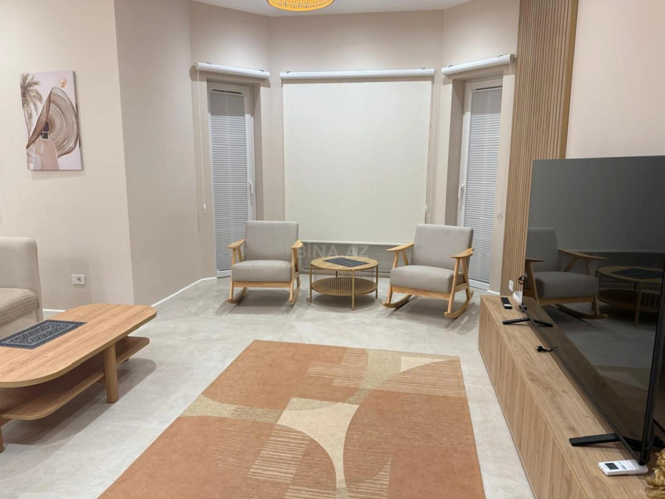 Kirayə verilir 7 otaqlı həyət evi 365 m²