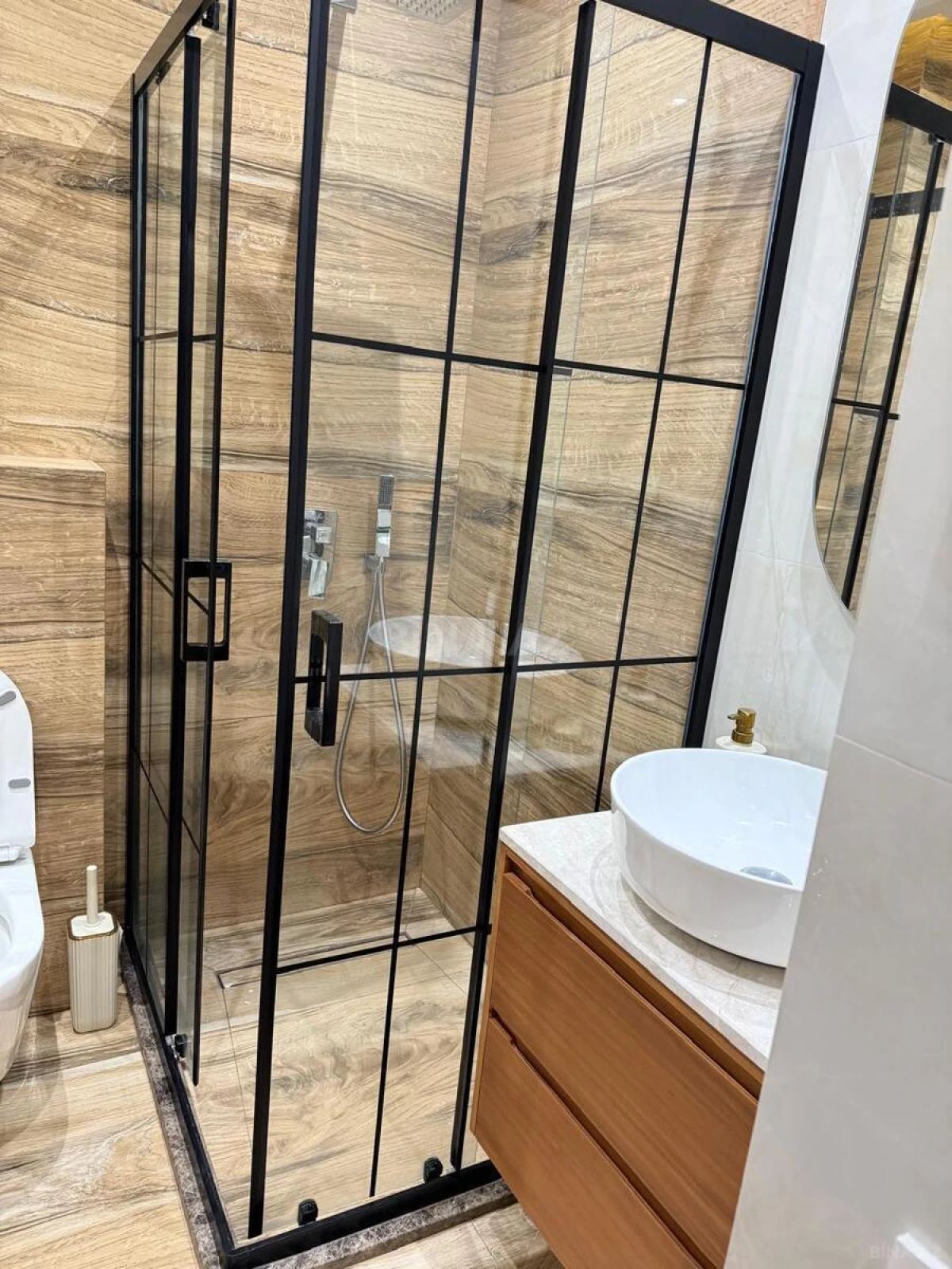 Kirayə verilir 7 otaqlı həyət evi 365 m²