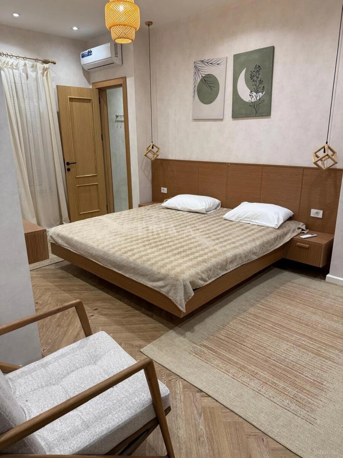 Kirayə verilir 7 otaqlı həyət evi 365 m²