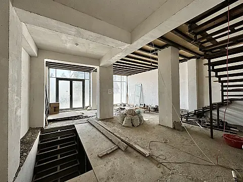 Kirayə verilir obyekt 180 m²