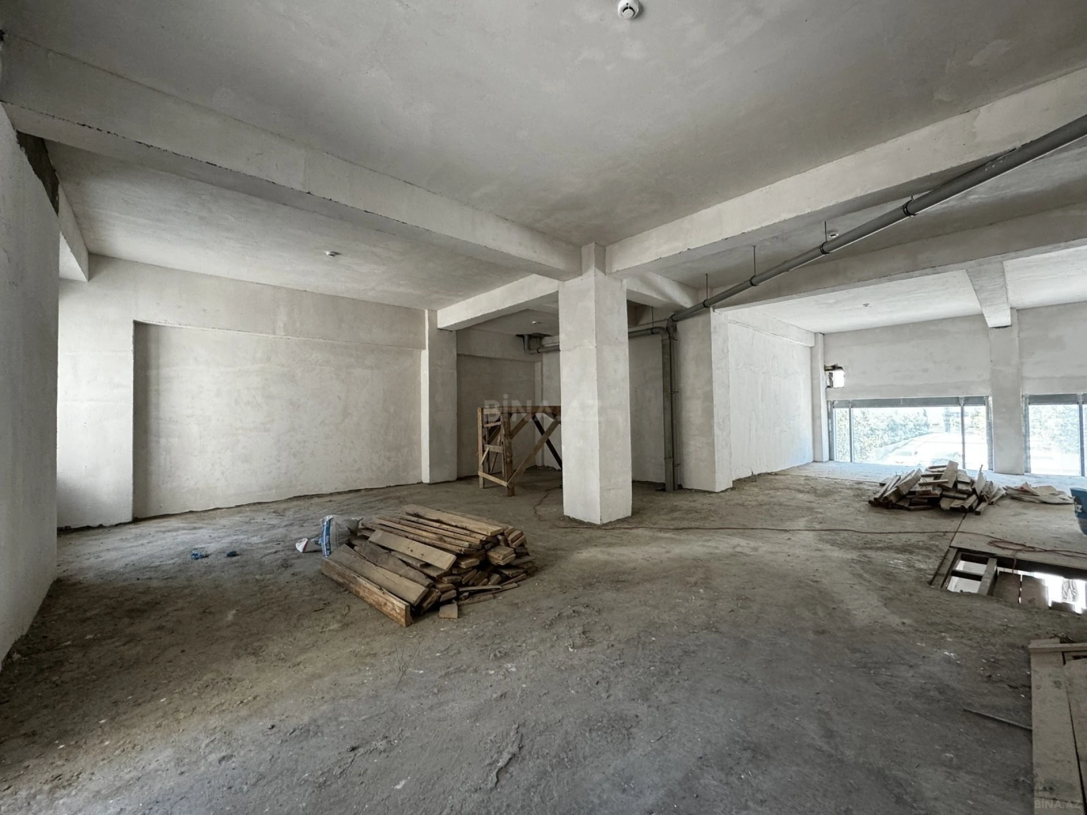 Kirayə verilir obyekt 180 m²