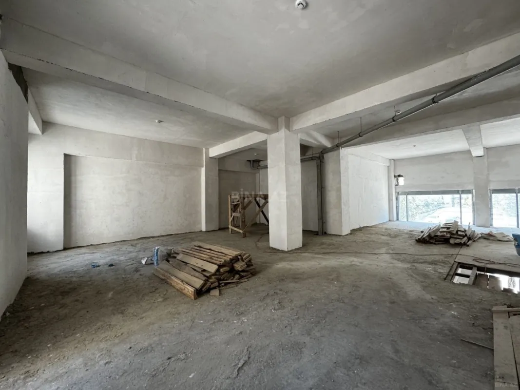 Kirayə verilir obyekt 180 m²