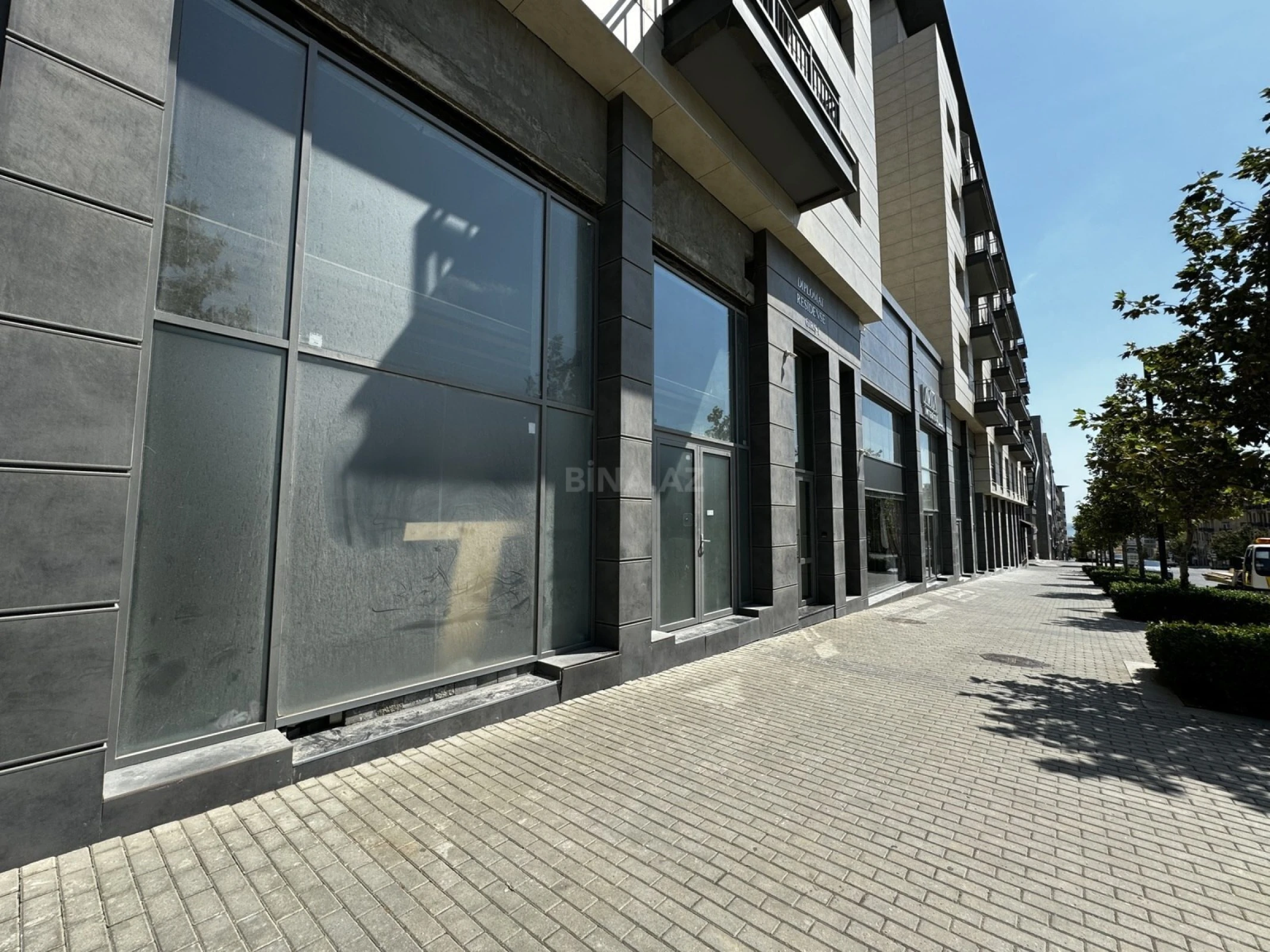 Kirayə verilir obyekt 180 m²