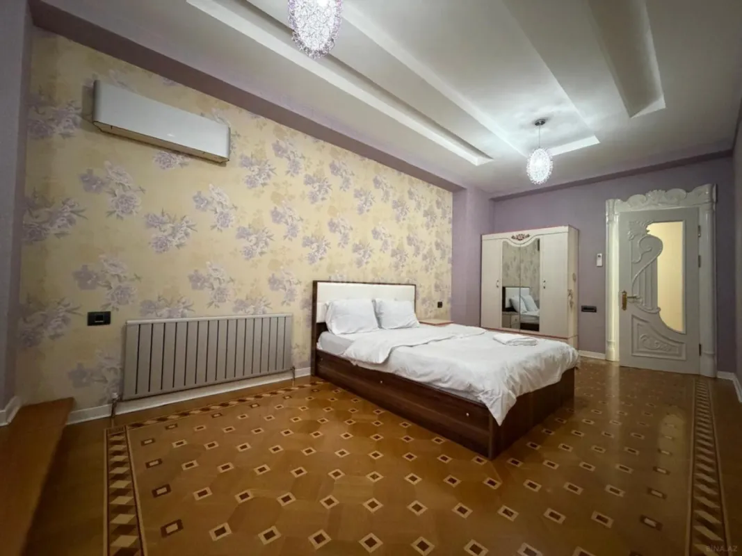 Kirayə verilir 5 otaqlı mənzil 200 m²