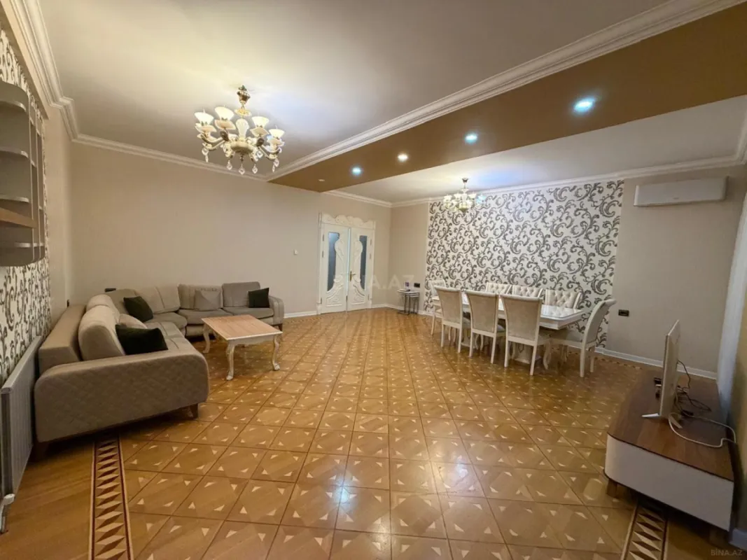 Kirayə verilir 5 otaqlı mənzil 200 m²