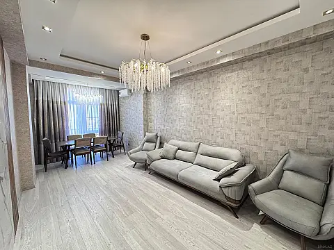 Satılır 3 otaqlı mənzil 100 m²