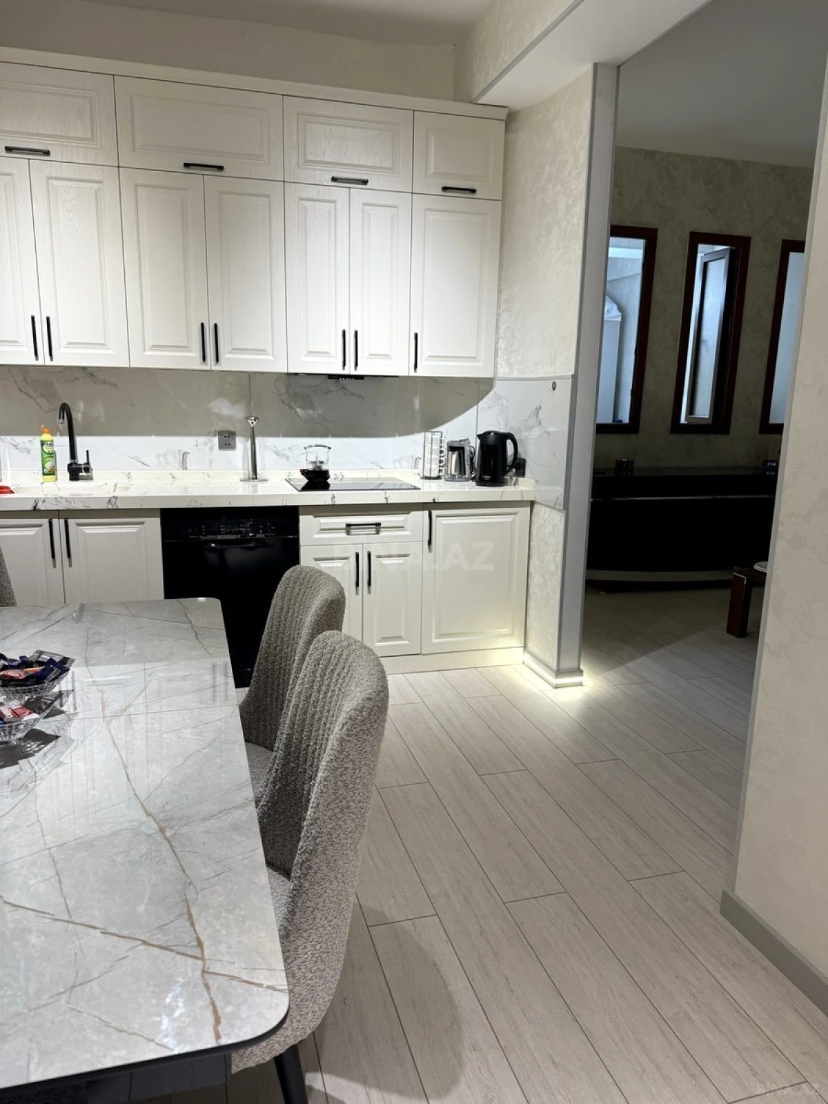 Satılır 2 otaqlı mənzil 60 m²