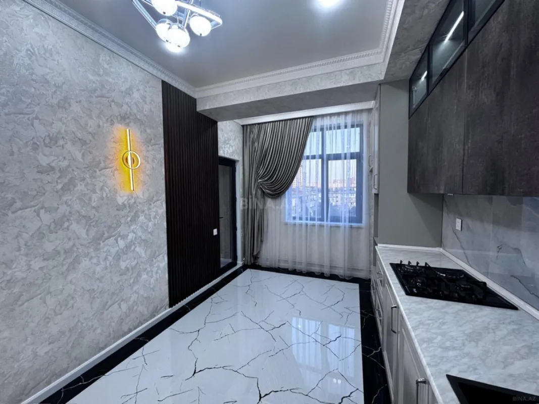 Satılır 2 otaqlı mənzil 77 m²