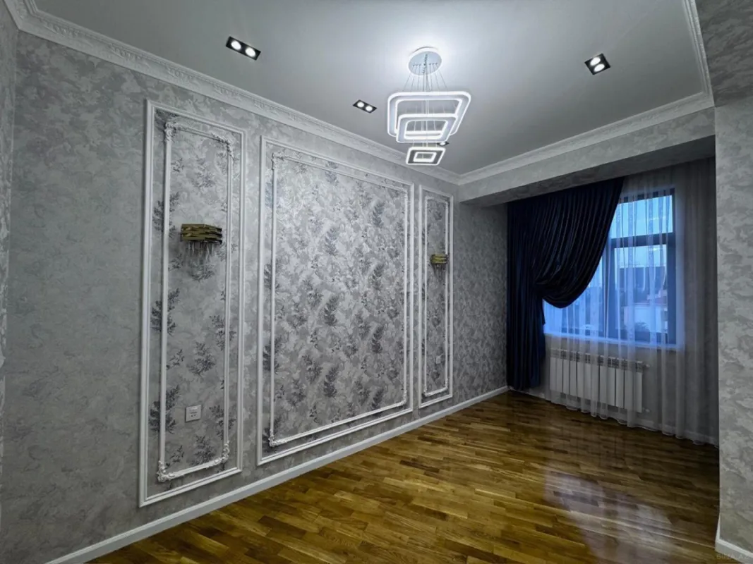 Satılır 2 otaqlı mənzil 77 m²