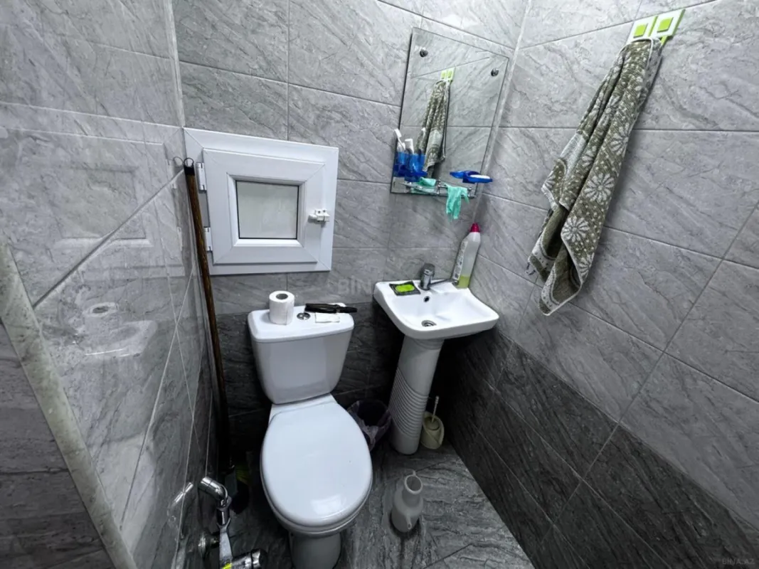 Satılır 2 otaqlı mənzil 77 m²