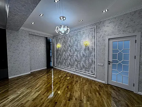 Satılır 2 otaqlı mənzil 77 m²