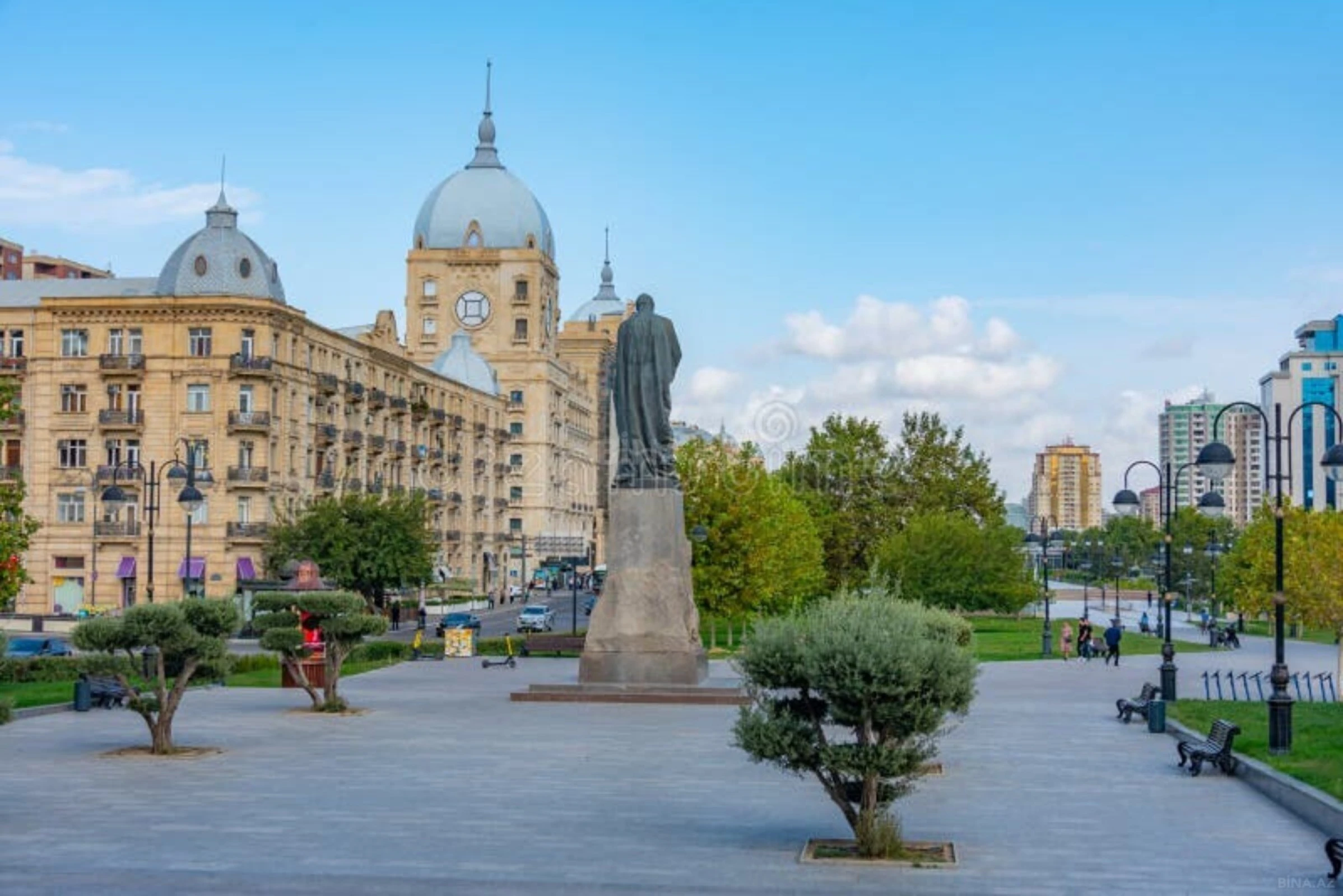 Satılır 2 otaqlı mənzil 65 m²