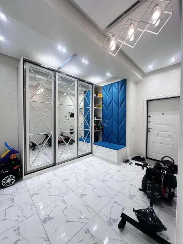 Satılır 2 otaqlı mənzil 88 m²