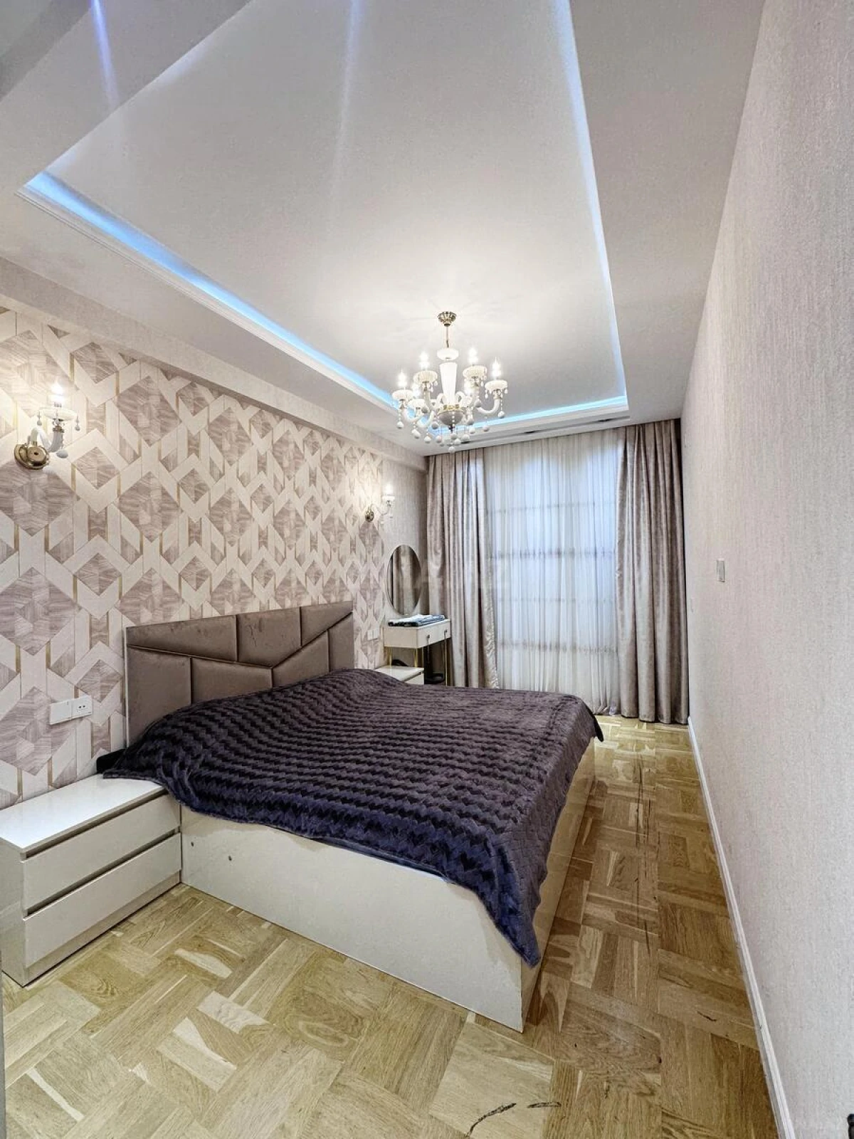 Satılır 2 otaqlı mənzil 88 m²