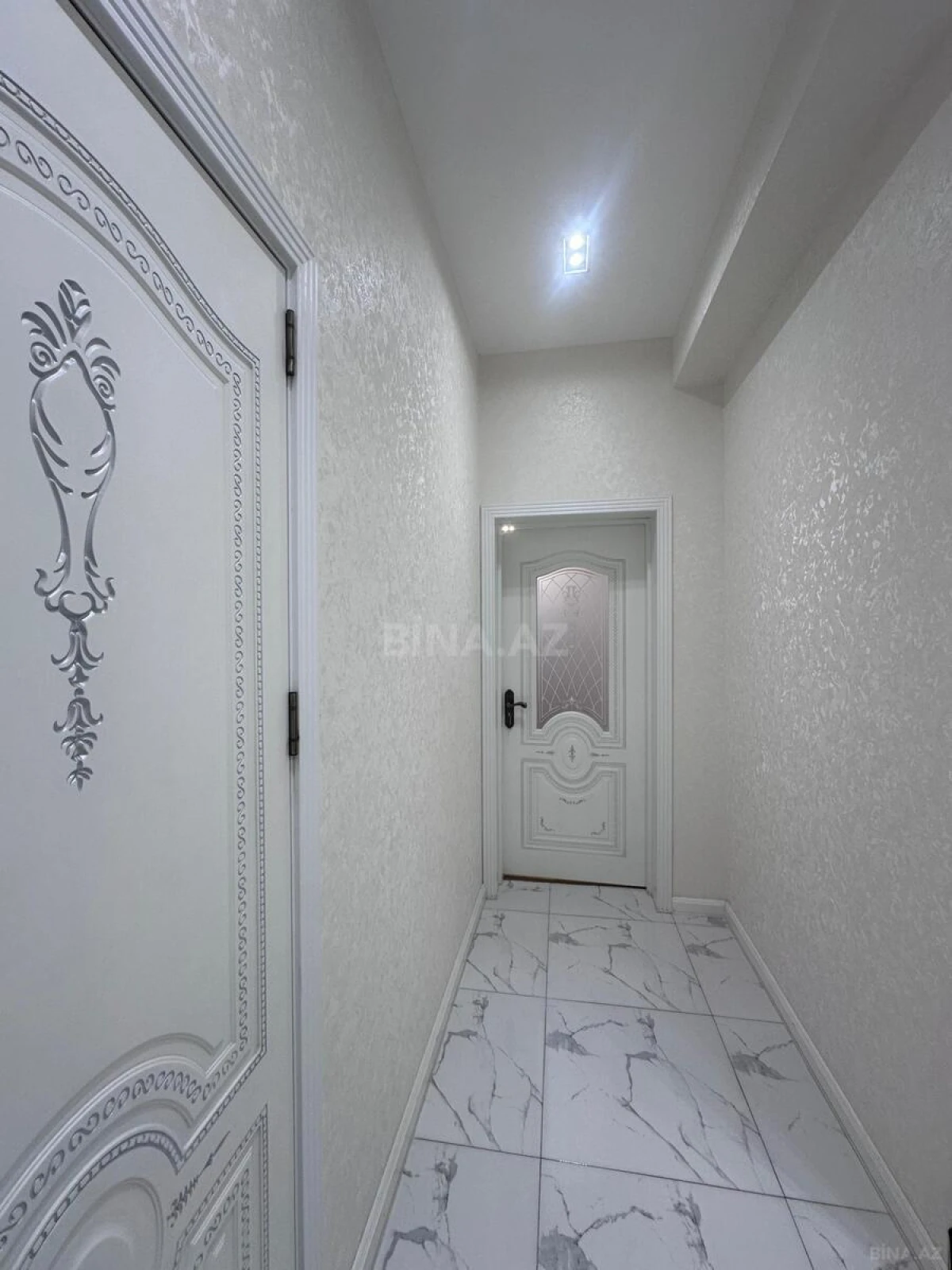 Satılır 2 otaqlı mənzil 88 m²