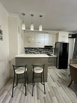 Satılır 3 otaqlı mənzil 82 m²