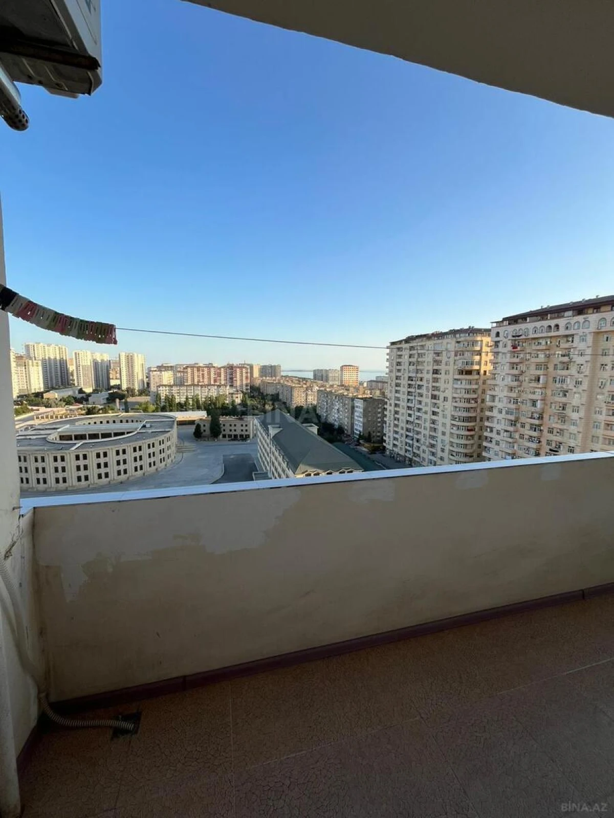 Satılır 3 otaqlı mənzil 82 m²