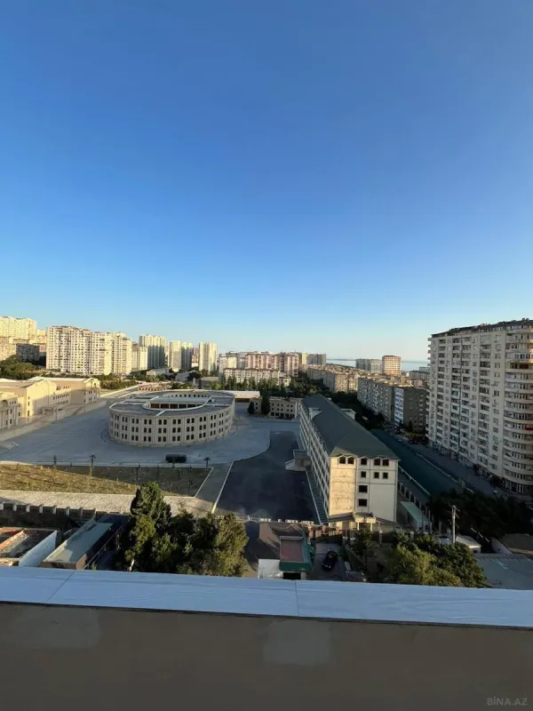 Satılır 3 otaqlı mənzil 82 m²