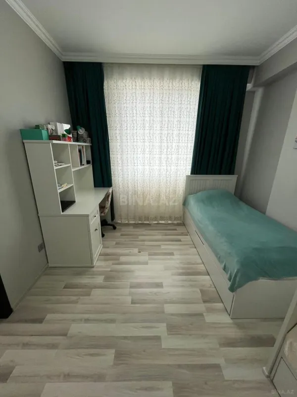 Satılır 3 otaqlı mənzil 82 m²