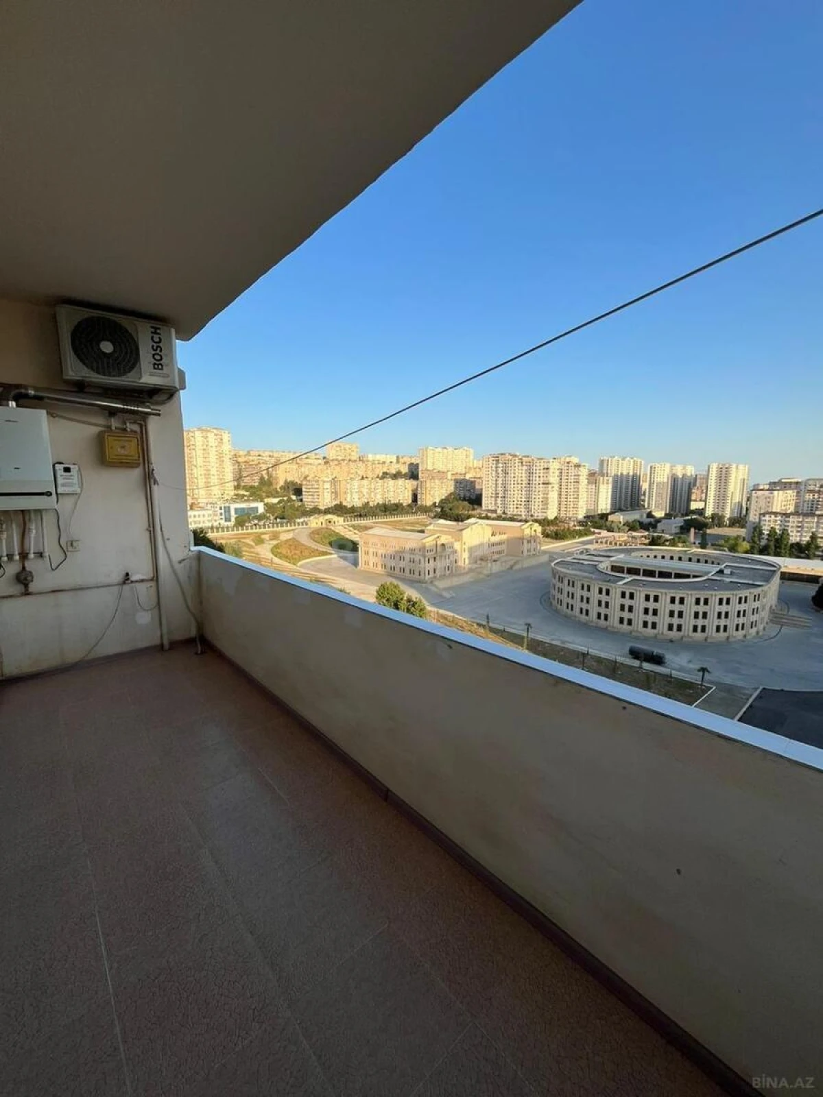 Satılır 3 otaqlı mənzil 82 m²