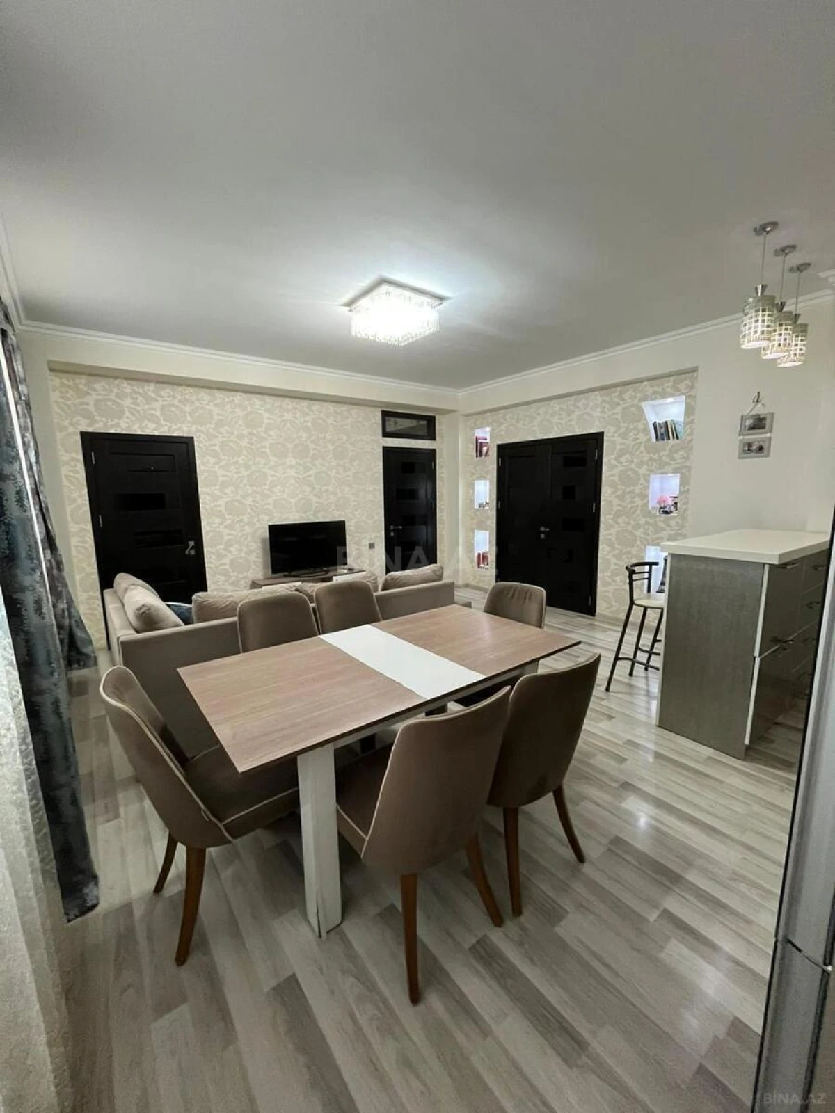 Satılır 3 otaqlı mənzil 82 m²