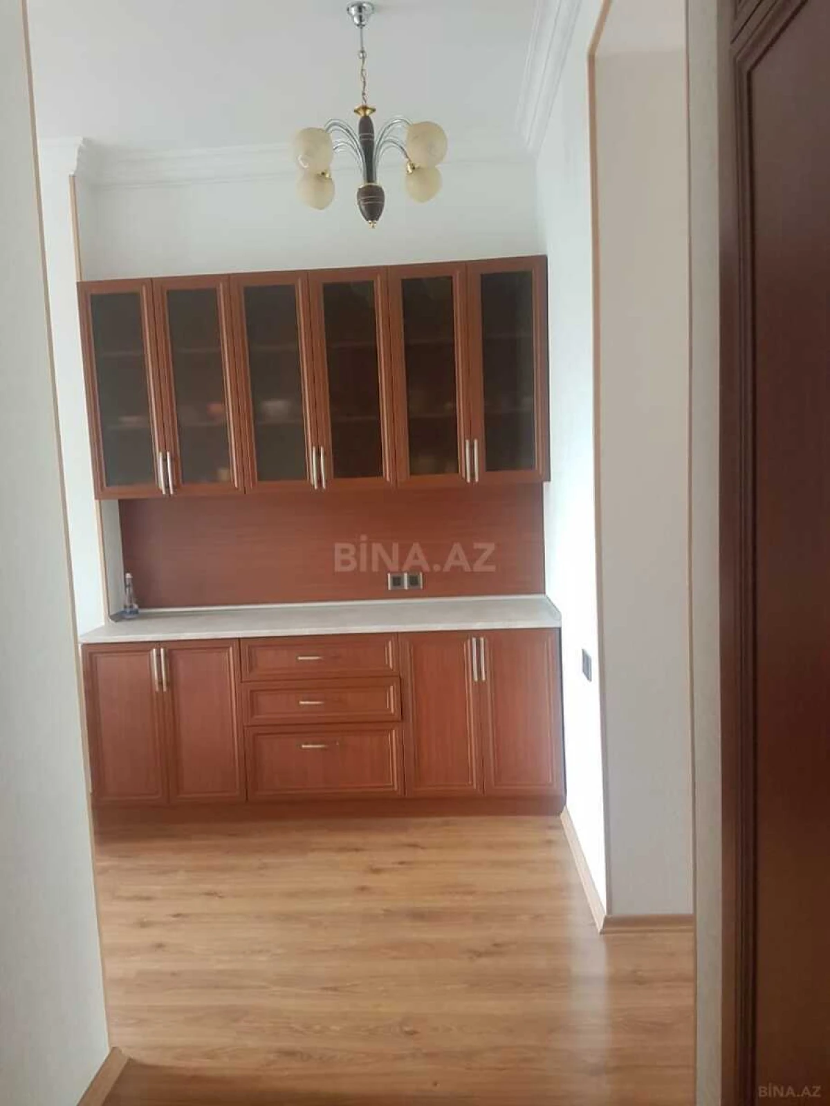 Kirayə verilir 2 otaqlı mənzil 63 m²