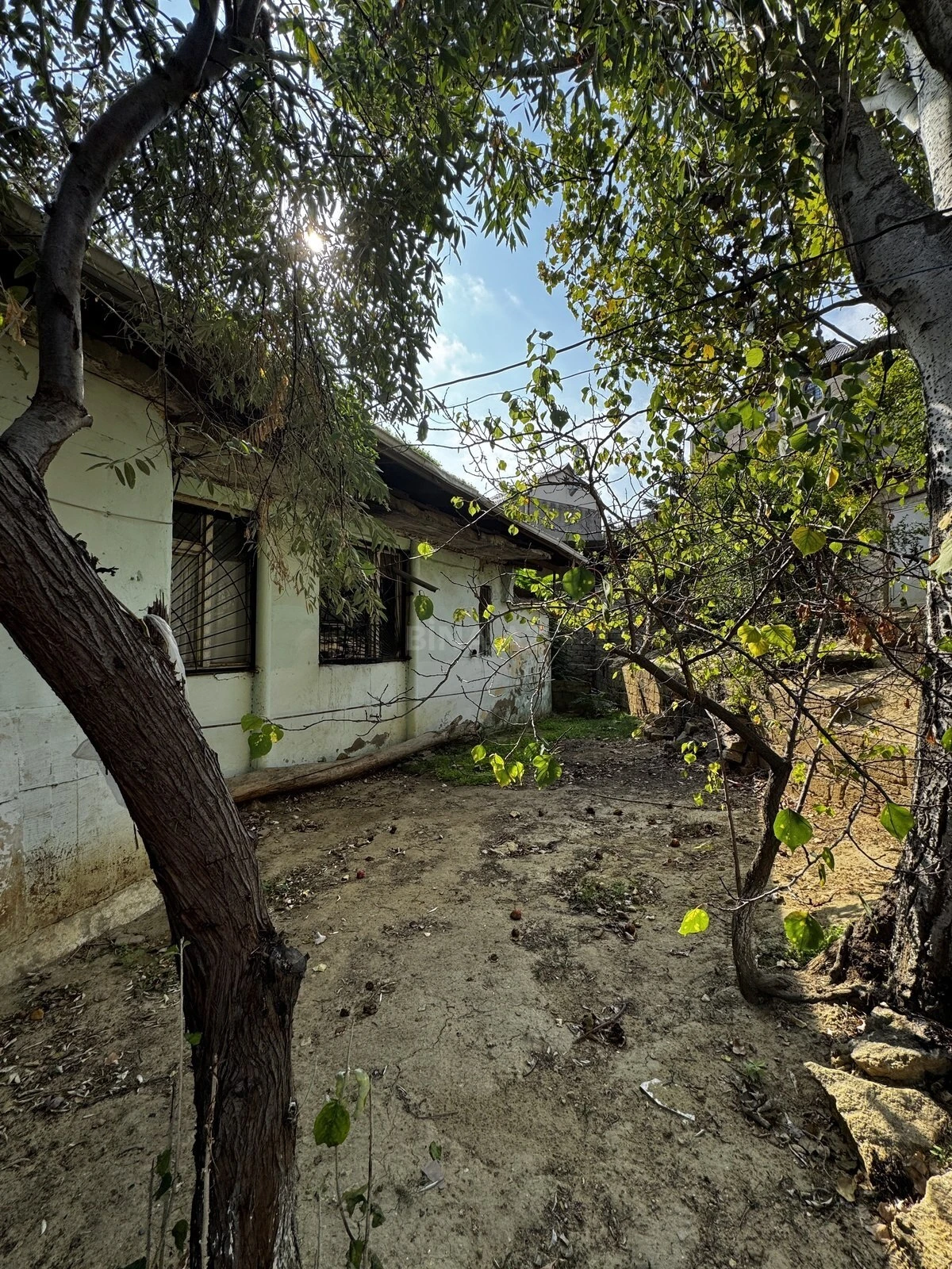 Satılır 5 otaqlı həyət evi 100 m²