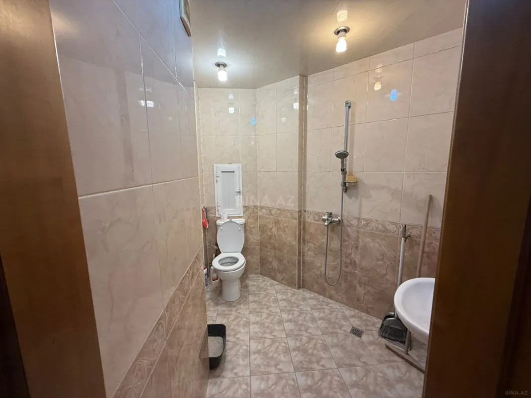Satılır 3 otaqlı mənzil 160 m²