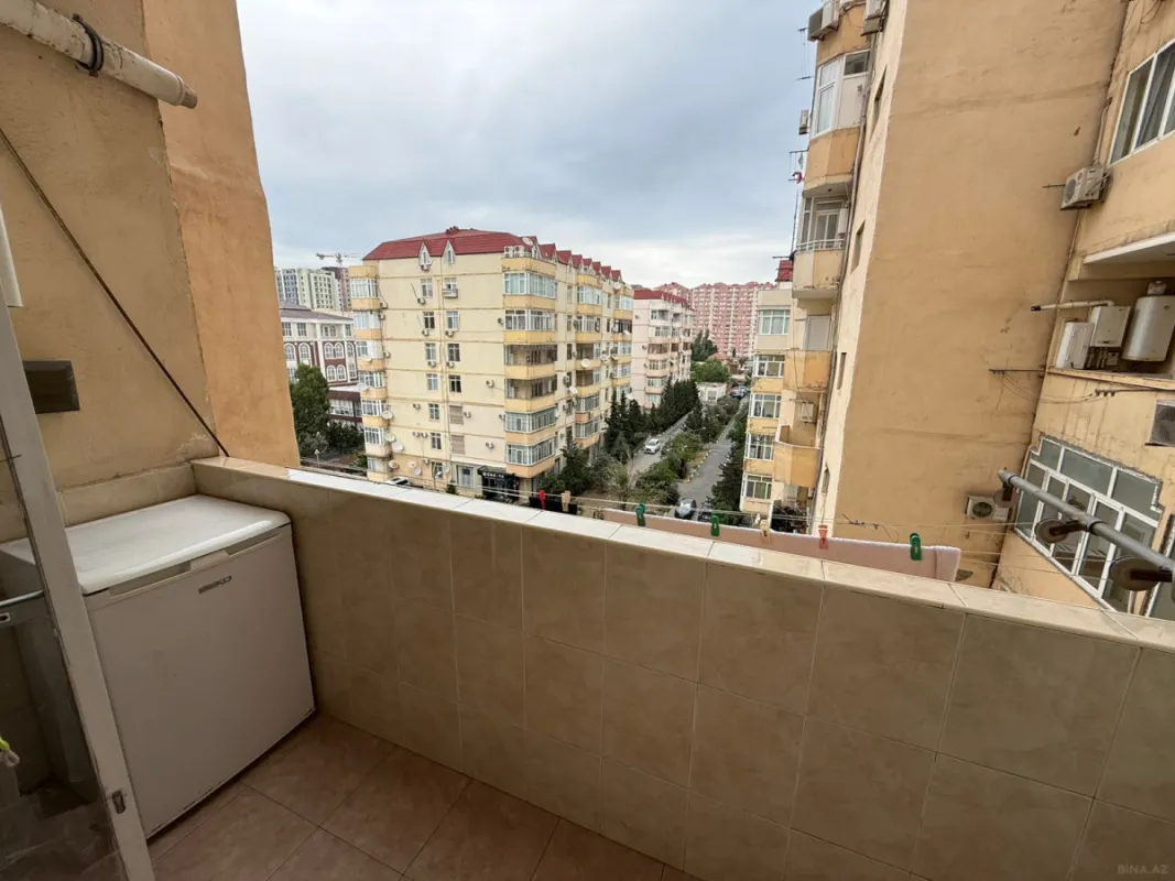 Satılır 3 otaqlı mənzil 160 m²