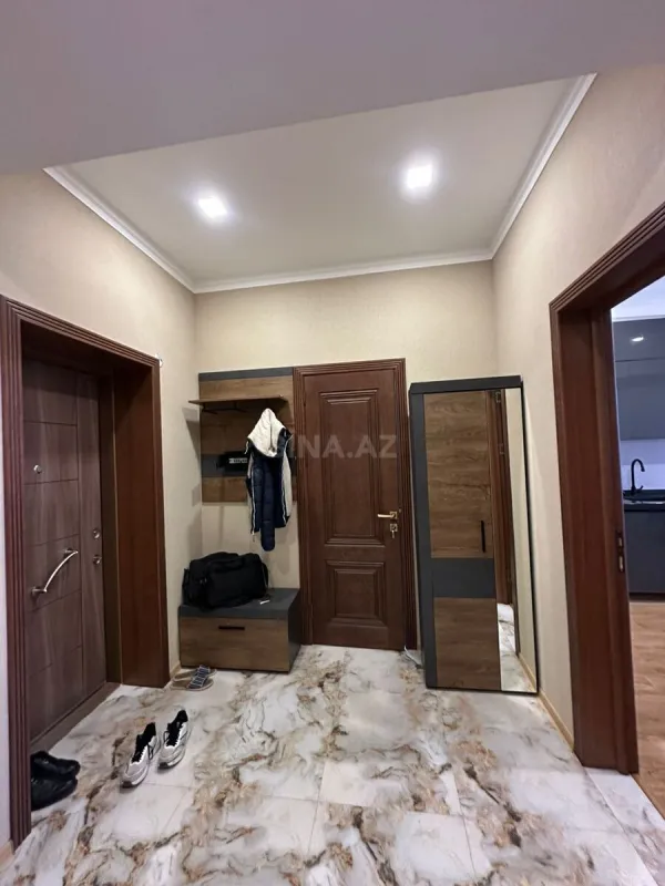 Kirayə verilir 2 otaqlı mənzil 95 m²