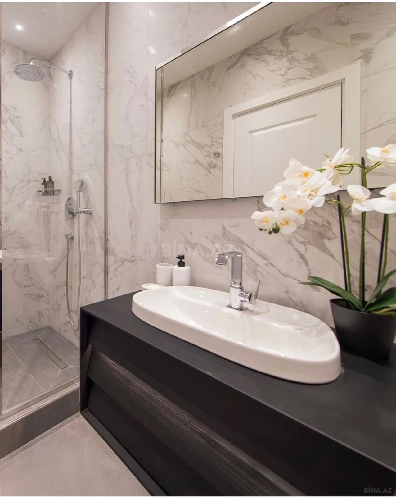 Kirayə verilir 3 otaqlı mənzil 110 m²