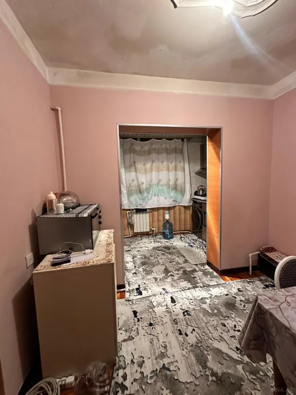 Satılır 2 otaqlı mənzil 65 m²