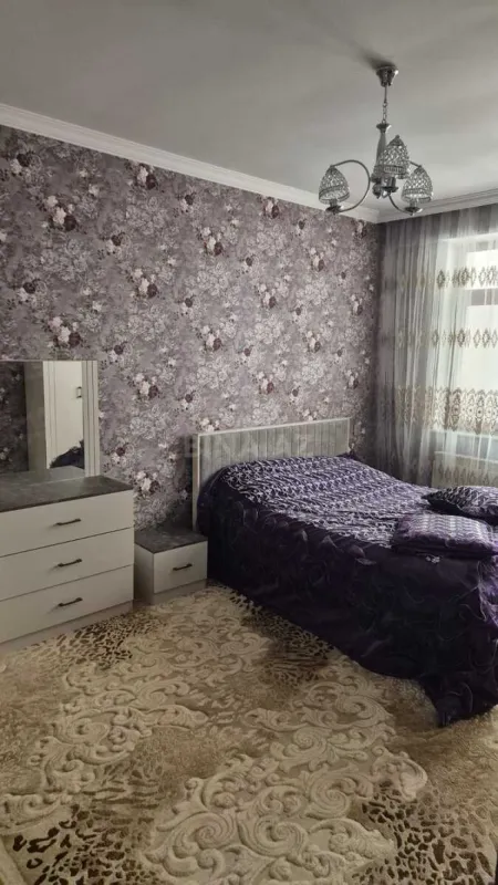 Satılır 2 otaqlı mənzil 70 m²