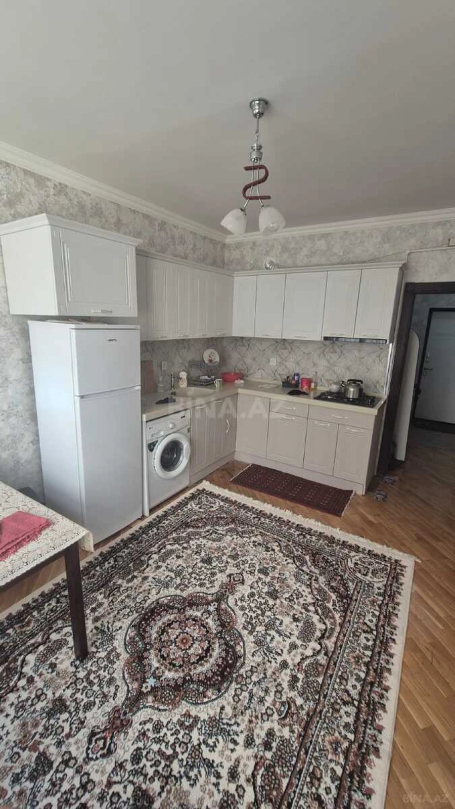 Satılır 2 otaqlı mənzil 70 m²