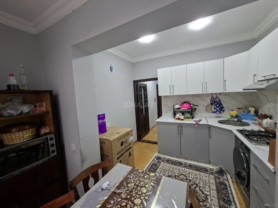 Satılır 4 otaqlı mənzil 110 m²